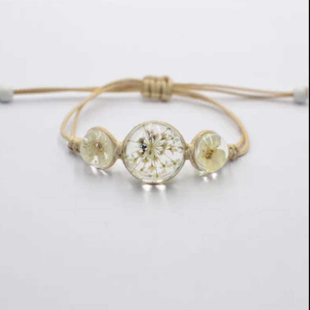 💕 White flower braided bracelet